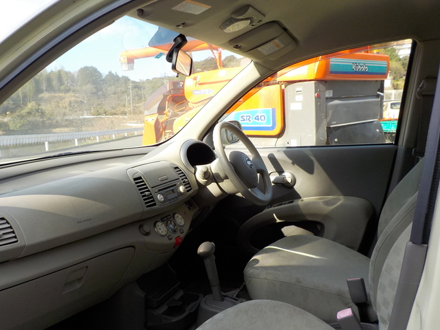 2004 Nissan March  : Exporting used cars, tractors & excavators from Japan