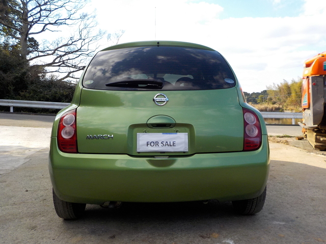 2004 NISSAN MARCH  : Exporting used cars, tractors & excavators from Japan