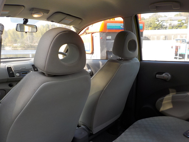 2004 Nissan March  : Exporting used cars, tractors & excavators from Japan