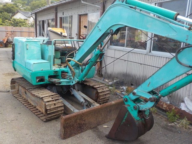 HANIX N026  : Exporting used cars, tractors & excavators from Japan