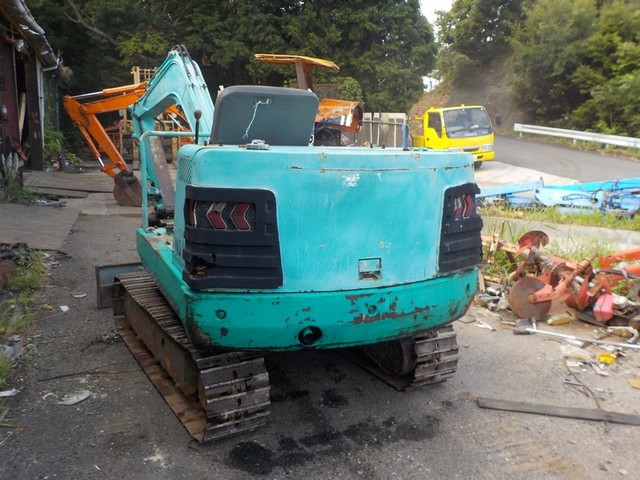 HANIX N026  : Exporting used cars, tractors & excavators from Japan