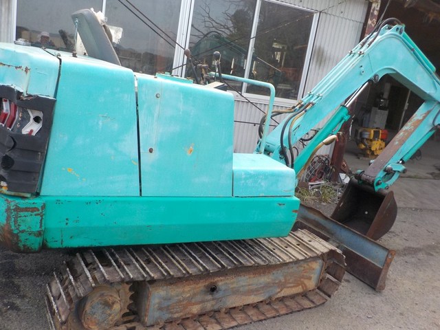HANIX N026  : Exporting used cars, tractors & excavators from Japan
