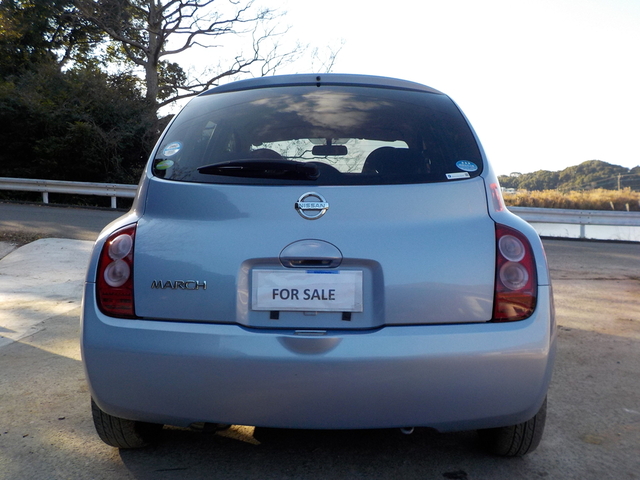 2004 Nissan March  : Exporting used cars, tractors & excavators from Japan