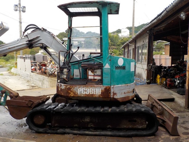 KOMATSU PC38UU  : Exporting used cars, tractors & excavators from Japan