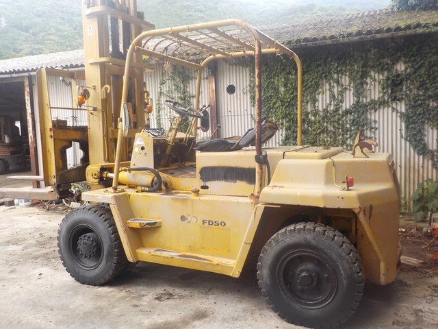 KOMATSU FD50  : Exporting used cars, tractors & excavators from Japan