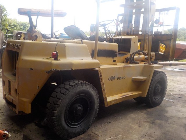 KOMATSU FD50  : Exporting used cars, tractors & excavators from Japan