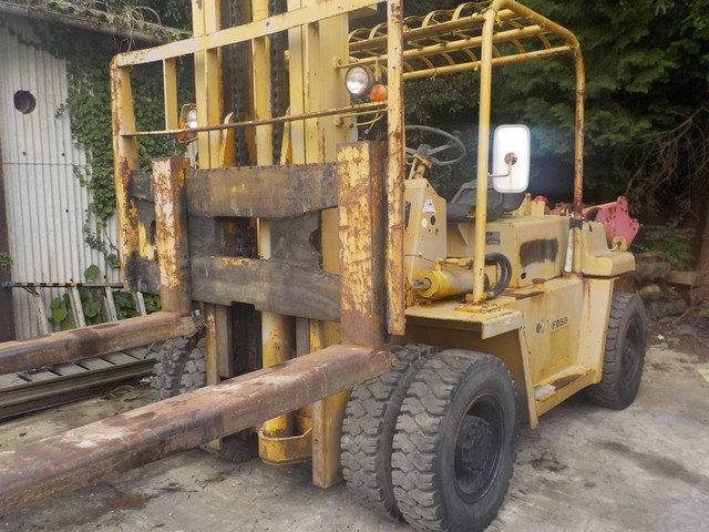 KOMATSU FD50  : Exporting used cars, tractors & excavators from Japan