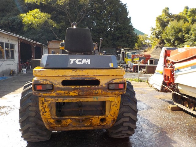 TCM L5  : Exporting used cars, tractors & excavators from Japan