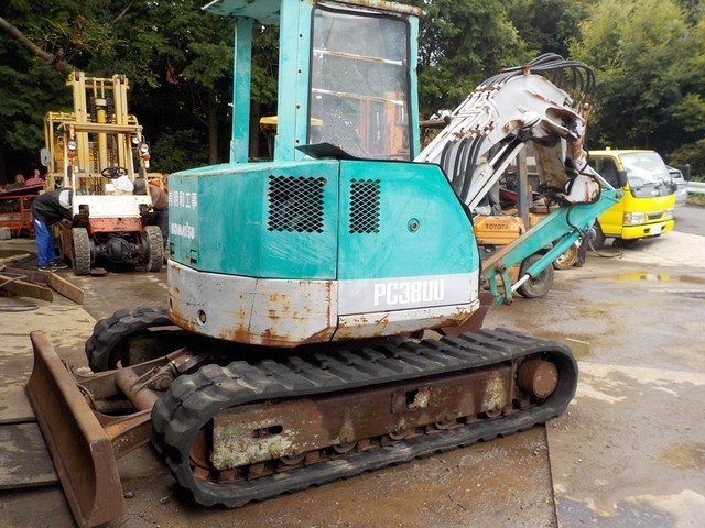 KOMATSU PC38UU  : Exporting used cars, tractors & excavators from Japan