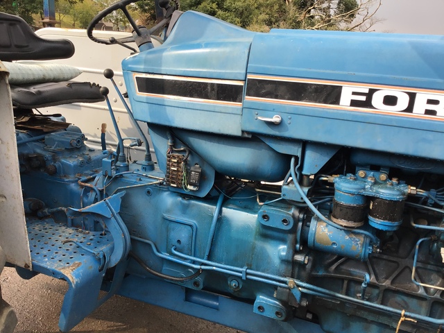 Ford 6610  : Exporting used cars, tractors & excavators from Japan