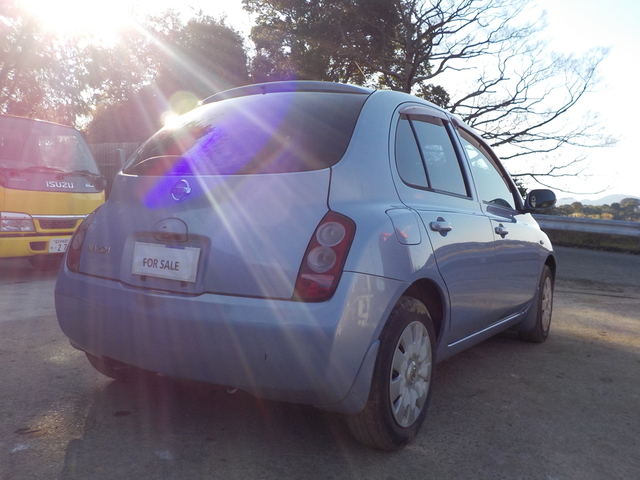 2004 Nissan March  : Exporting used cars, tractors & excavators from Japan
