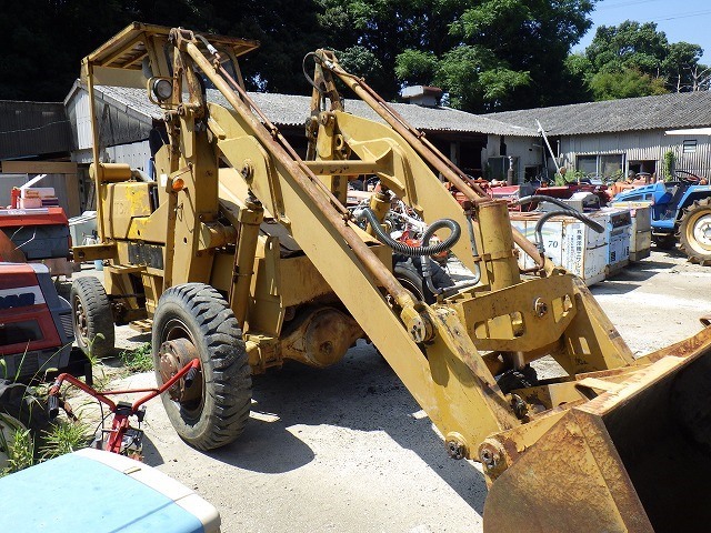 SD23Y3  : Exporting used cars, tractors & excavators from Japan
