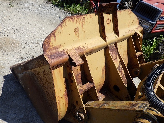 SD23Y3  : Exporting used cars, tractors & excavators from Japan