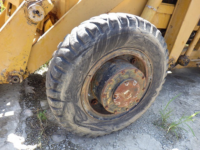 SD23Y3  : Exporting used cars, tractors & excavators from Japan