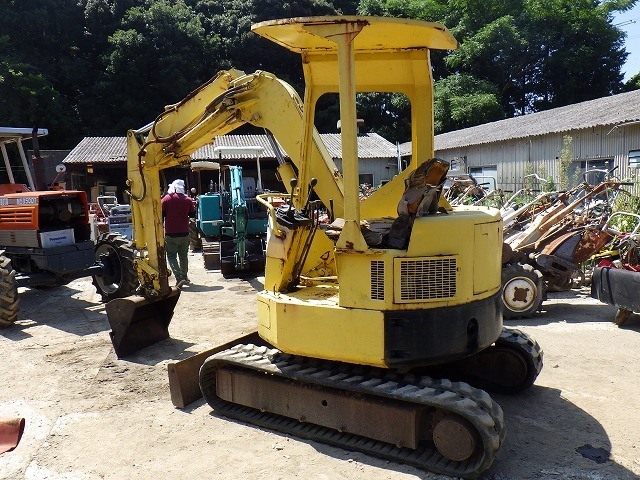 S.B300  : Exporting used cars, tractors & excavators from Japan