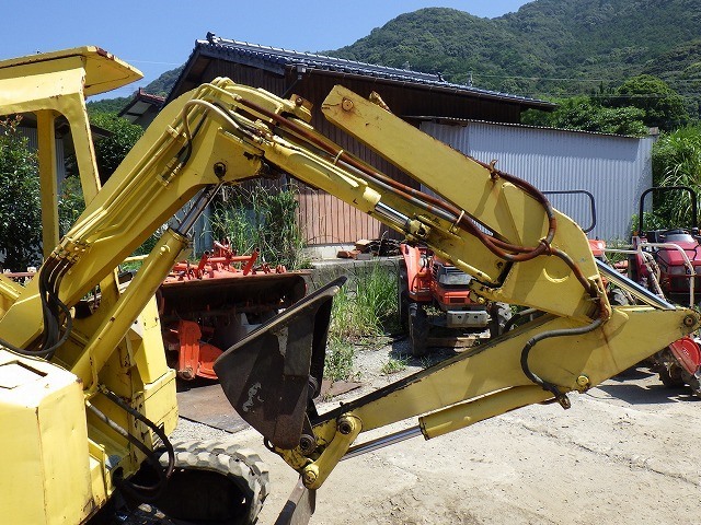 S.B300  : Exporting used cars, tractors & excavators from Japan