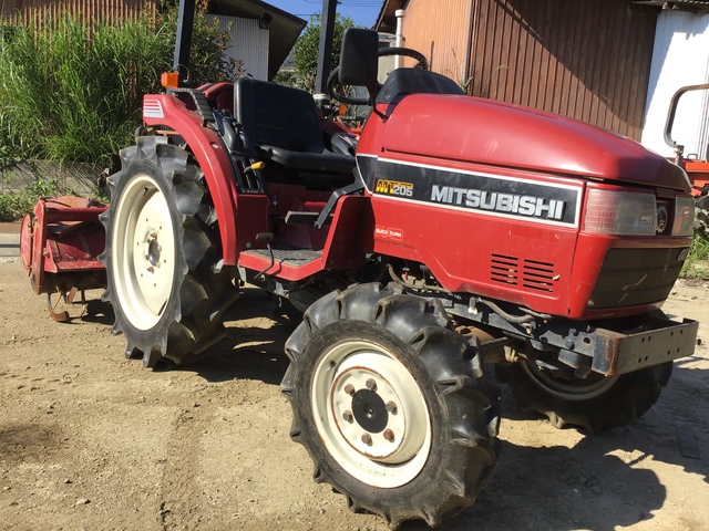MT205  : Exporting used cars, tractors & excavators from Japan