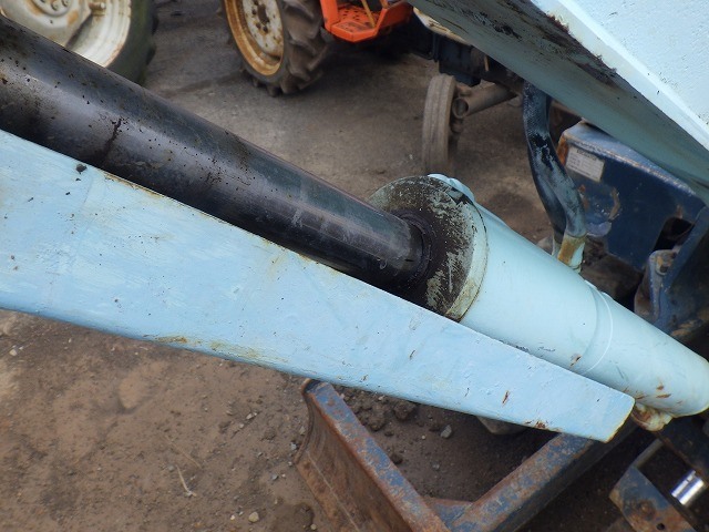 KX026  : Exporting used cars, tractors & excavators from Japan