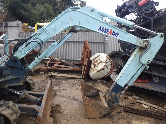 KX026  : Exporting used cars, tractors & excavators from Japan