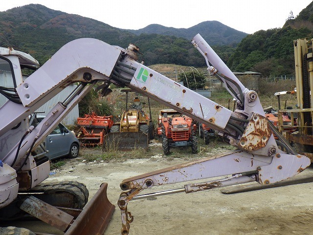   : Exporting used cars, tractors & excavators from Japan