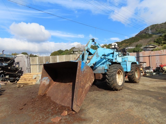 WS200A  : Exporting used cars, tractors & excavators from Japan
