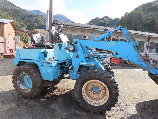 WS200A  : Exporting used cars, tractors & excavators from Japan