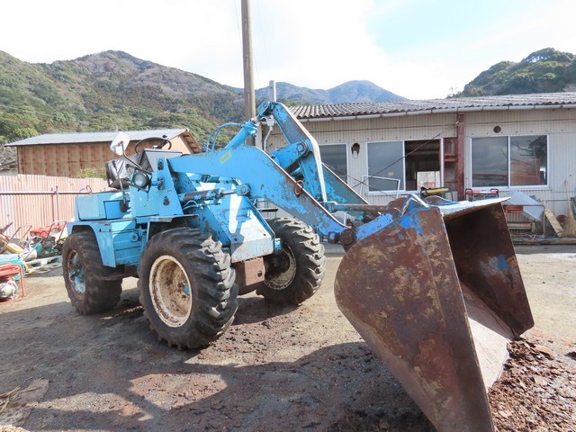 WS200A  : Exporting used cars, tractors & excavators from Japan