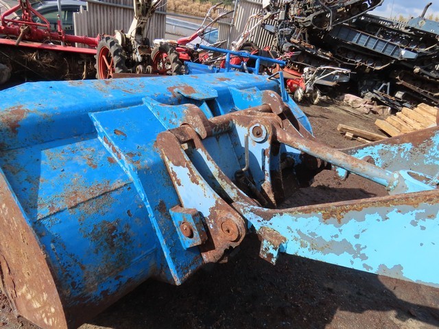 WS200A  : Exporting used cars, tractors & excavators from Japan