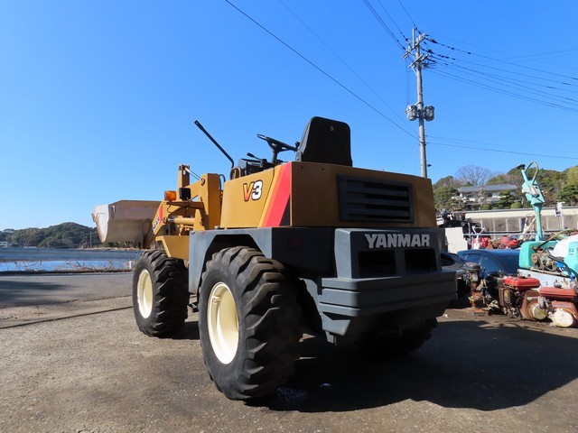 V3  : Exporting used cars, tractors & excavators from Japan