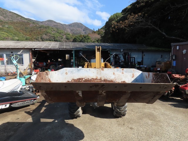 V3  : Exporting used cars, tractors & excavators from Japan