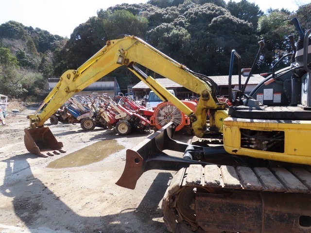 PC40MR-2  : Exporting used cars, tractors & excavators from Japan