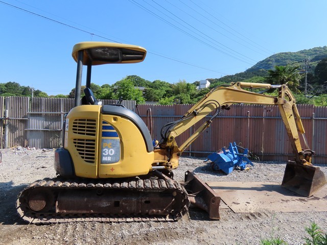 PC30MR-2  : Exporting used cars, tractors & excavators from Japan