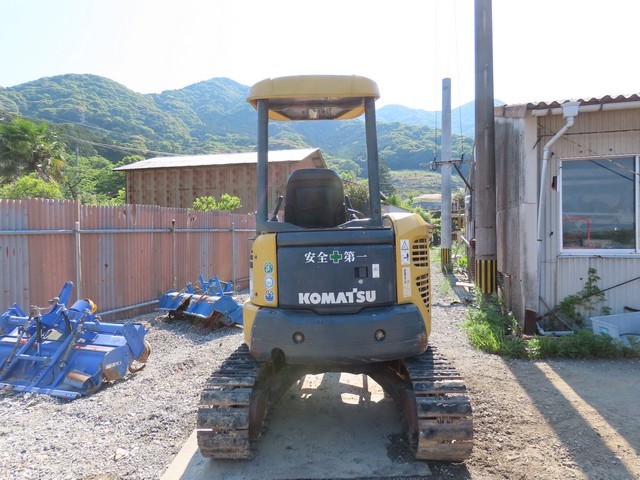 PC30MR-2  : Exporting used cars, tractors & excavators from Japan