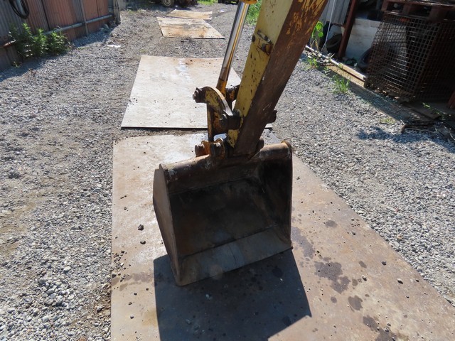 PC30MR-2  : Exporting used cars, tractors & excavators from Japan
