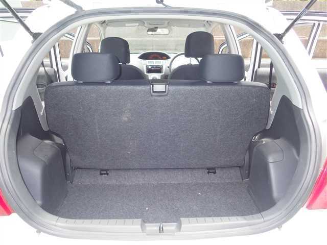 2010 Toyota Vitz  : Exporting used cars, tractors & excavators from Japan