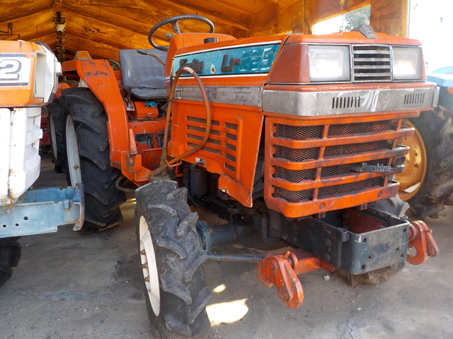 KUBOTA L1-225  : Exporting used cars, tractors & excavators from Japan