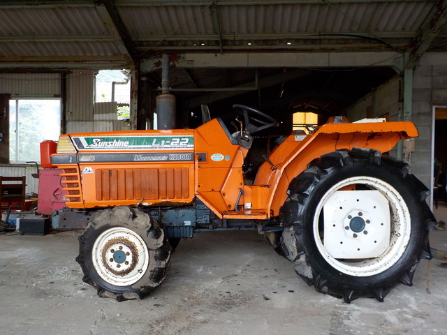 KUBOTA L1-22  : Exporting used cars, tractors & excavators from Japan