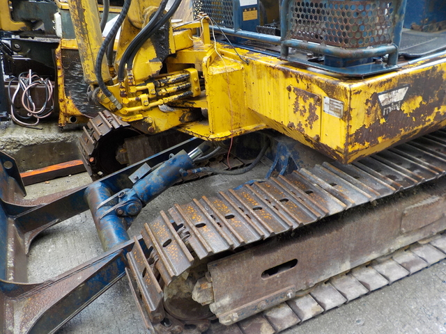 KOMATSU PC30-6  : Exporting used cars, tractors & excavators from Japan