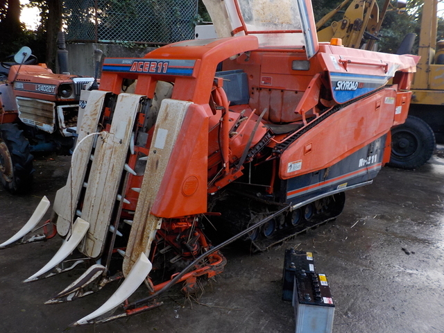  KOBOTA R1-211